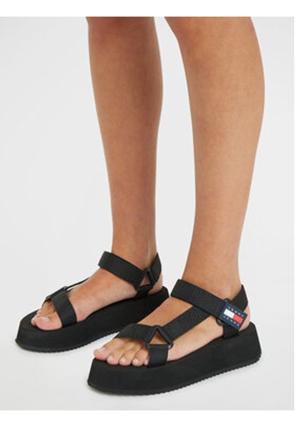 Tommy Jeans Sandały Tjw Eva Sandal EN0EN02466 EN0EN02466 Czarny. Kolor: czarny. Materiał: materiał