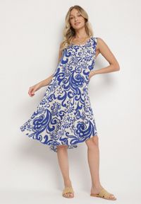 Born2be - Niebieska Bawełniana Sukienka ze Wzorem Paisley Zirelia. Okazja: na co dzień. Typ kołnierza: dekolt w serek. Kolor: niebieski. Materiał: bawełna. Wzór: paisley. Sezon: lato. Styl: casual #6