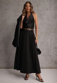 Renee - Czarna Rozkloszowana Spódnica z Wiskozy z Dodatkowym Paskiem z Klamrą Lowedina. Kolor: czarny. Materiał: wiskoza #1