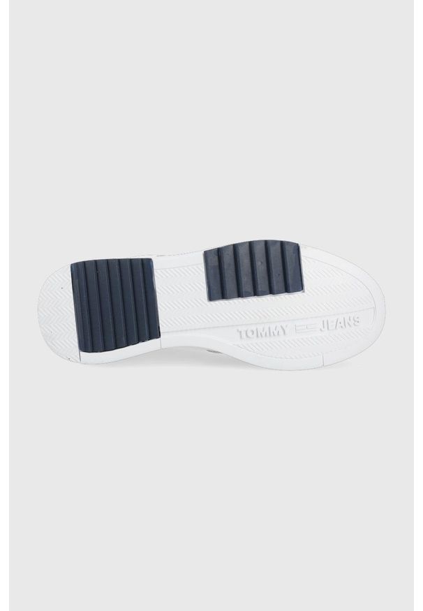 Tommy Jeans buty kolor biały. Nosek buta: okrągły. Zapięcie: sznurówki. Kolor: biały. Materiał: poliester, guma