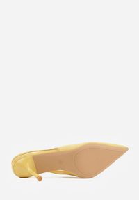 Renee - Żółte Sandały Slingback na Szpilce z Imitacji Zamszu Carilona. Zapięcie: bez zapięcia. Kolor: żółty. Materiał: zamsz. Sezon: lato. Obcas: na szpilce. Wysokość obcasa: średni #7
