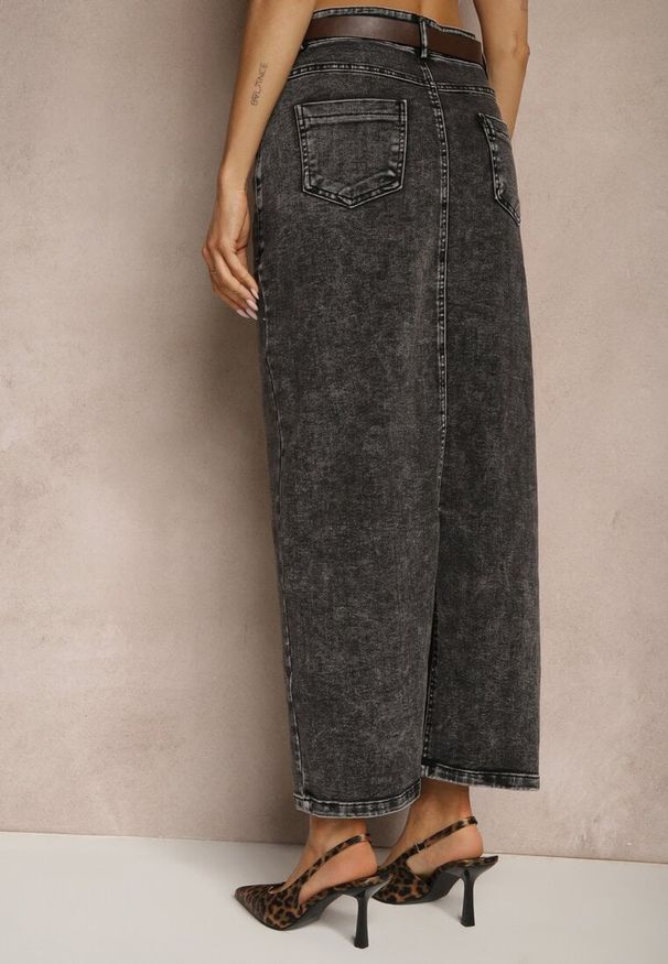 Renee - Czarna Ołówkowa Spódnica Jeansowa z Dodatkowym Paskiem z Klamrą Malirae. Okazja: na co dzień. Kolor: czarny. Materiał: jeans. Styl: klasyczny, elegancki, casual