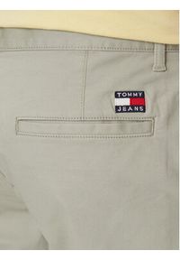 Tommy Jeans Szorty materiałowe Scanton DM0DM18812 Szary Regular Fit. Kolor: szary. Materiał: bawełna