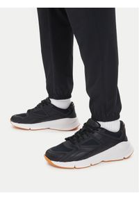 Under Armour Sneakersy UA Forge 96 LEATHER reissue 3027719 Czarny. Kolor: czarny. Materiał: materiał #1
