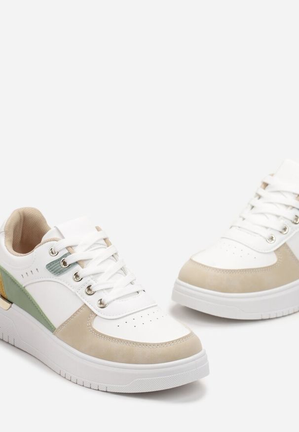 Born2be - Biało-Beżowe Sneakersy z Kolorowymi Wstawkami Fulvio. Nosek buta: okrągły. Zapięcie: sznurówki. Kolor: biały. Materiał: materiał. Wzór: kolorowy. Sezon: jesień, wiosna. Obcas: na obcasie. Wysokość obcasa: niski