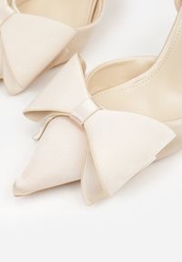 Renee - Beżowe Sandały Satynowe na Szpilce Slingback Ozdobione Kokardą Daemoris. Okazja: na imprezę. Zapięcie: sprzączka. Kolor: beżowy. Materiał: satyna. Wzór: aplikacja. Obcas: na szpilce. Styl: elegancki #6