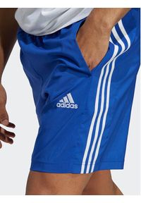 Adidas - adidas Szorty sportowe Essentials Chelsea IC1487 Niebieski Regular Fit. Kolor: niebieski. Materiał: syntetyk. Styl: sportowy #2