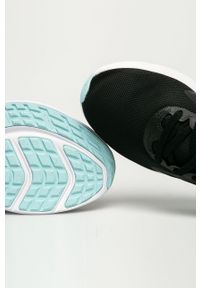 Nike - Buty Downshifter 10. Nosek buta: okrągły. Zapięcie: sznurówki. Kolor: czarny. Materiał: syntetyk, materiał, guma. Szerokość cholewki: normalna. Obcas: na obcasie. Model: Nike Downshifter. Wysokość obcasa: średni #2