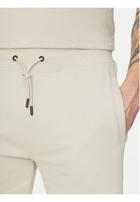 Guess Szorty sportowe Z2YD04 KAIJ1 Écru Regular Fit. Materiał: bawełna. Styl: sportowy #4