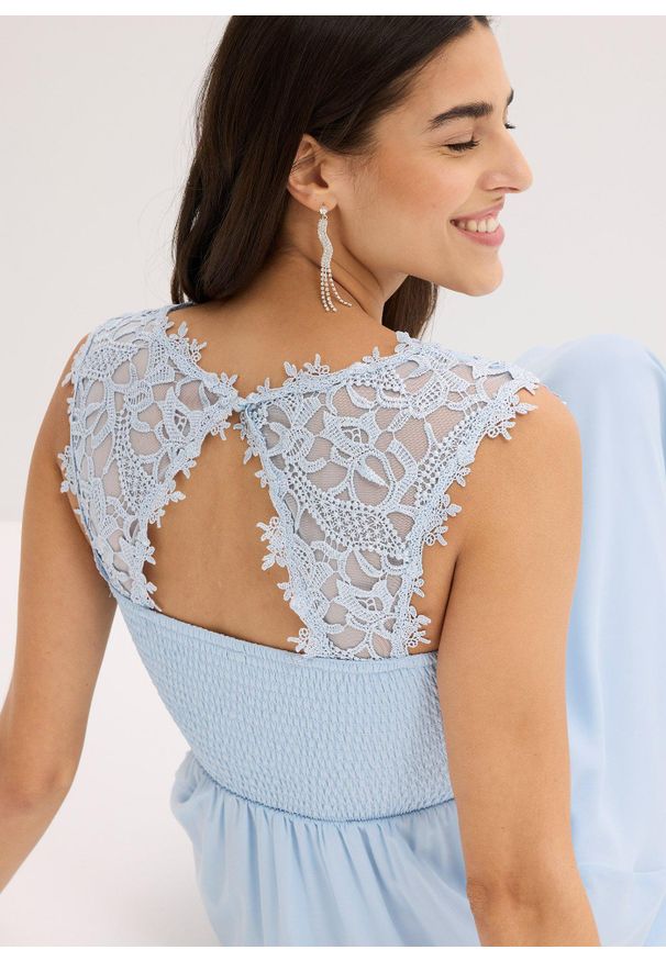 bonprix - Długa sukienka z koronką. Kolor: niebieski. Materiał: koronka. Wzór: koronka. Styl: elegancki, wizytowy. Długość: maxi