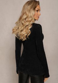 Renee - Czarny Prążkowany Sweter z Wełną i Dłuższym Włosiem Izarina. Kolor: czarny. Materiał: wełna, prążkowany. Długość: długie #5