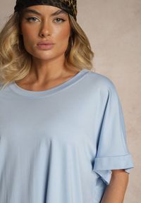Renee - Niebieski T-shirt z Wiskozą o Fasonie Nietoperza Tanalitha. Okazja: na co dzień. Kolor: niebieski. Materiał: wiskoza. Styl: casual