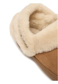 Crocs Klapki Classic Unfurgettable Vegan Suede Clog 212106 Beżowy. Kolor: beżowy. Materiał: skóra, zamsz #6
