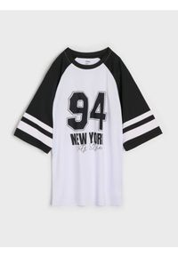 Sinsay - Koszulka z nadrukiem - biały. Kolor: biały. Wzór: nadruk #1