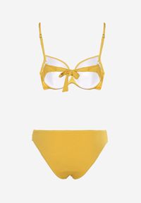 Renee - Żółte Dwuczęściowe Bikini Biustonosz z Plecionym Przodem na Regulowanych Ramiączkach Majtki Figi Ozdobiony Metaliczną Nicią Karetes. Kolor: żółty. Wzór: aplikacja #3