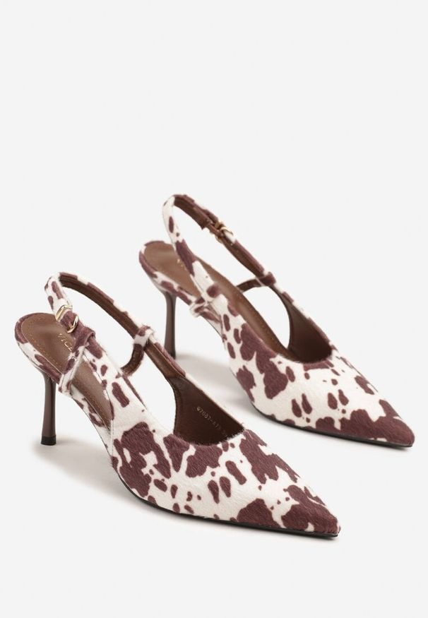 Renee - Brązowo-Białe Sandały Vices na Szpilce Slingback Raleira. Okazja: na co dzień, na imprezę, na spacer. Nosek buta: szpiczasty. Zapięcie: sprzączka. Kolor: brązowy. Materiał: lakier, jeans. Obcas: na szpilce. Styl: klasyczny, casual. Wysokość obcasa: średni