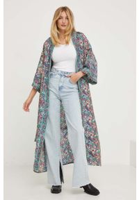 Answear Lab kimono jedwabne kolor zielony oversize wzorzysta. Kolor: zielony. Materiał: jedwab. Styl: wakacyjny #5