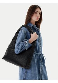 Calvin Klein Torebka Emblem Aop Puffer Lg Shoulder Ba LV04F3199G Czarny. Kolor: czarny. Materiał: skórzane #1