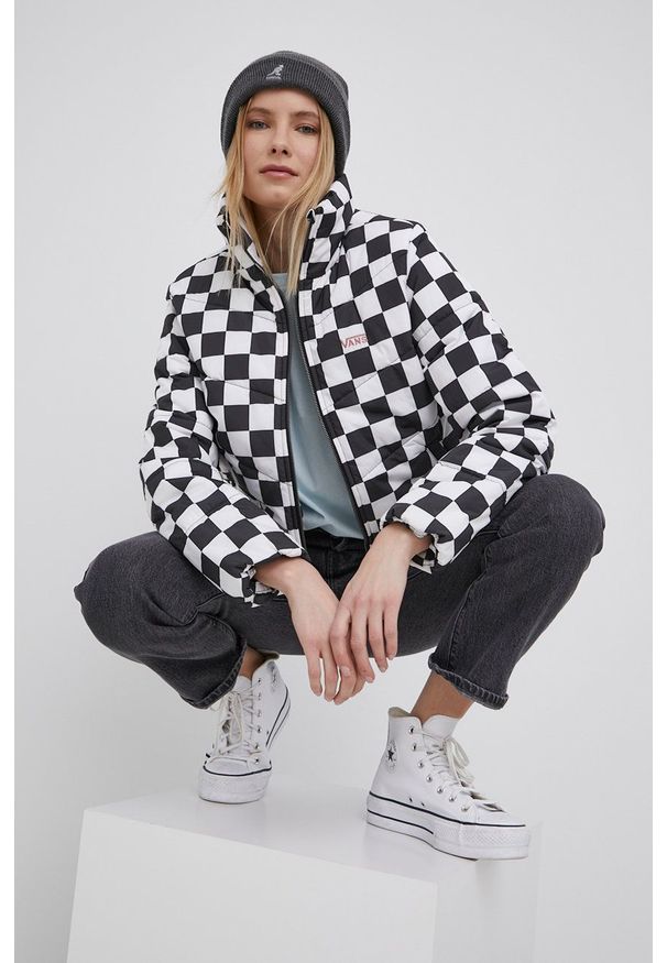 Vans kurtka damska kolor biały przejściowa. Okazja: na co dzień. Kolor: biały. Materiał: tkanina, materiał. Styl: casual