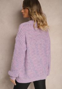 Renee - Fioletowy Sweter z Wełną Ozdobiony Tłoczeniem Ecrisevia. Okazja: na co dzień. Kolor: fioletowy. Materiał: wełna. Wzór: aplikacja. Styl: elegancki, casual