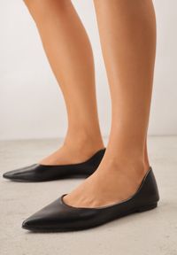 Born2be - Czarne Eleganckie Eleganckie Balerinki z Noskiem w Szpic Abssis. Okazja: na co dzień. Kolor: czarny. Materiał: jeans. Styl: elegancki #9