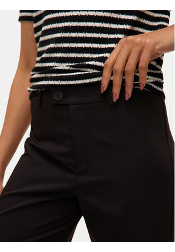 Vero Moda Spodnie materiałowe Texas 10334103 Czarny Straight Fit. Kolor: czarny. Materiał: syntetyk