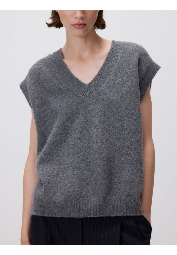 Reserved - Kamizelka z domieszką wełny - szary. Kolor: szary. Materiał: wełna