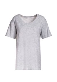 Born2be - Jasnoszary T-shirt Genilin. Okazja: na co dzień. Typ kołnierza: dekolt w kształcie V. Kolor: szary. Materiał: dzianina. Długość rękawa: krótki rękaw. Długość: krótkie. Wzór: gładki. Styl: wizytowy, klasyczny, casual #4
