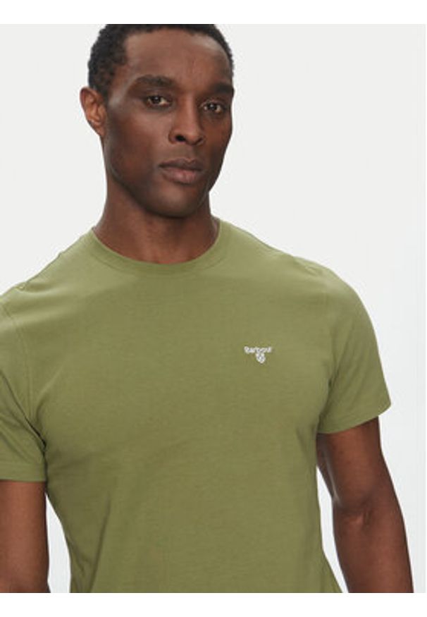 Barbour T-Shirt Essential Sports MTS0331OL39 Zielony Tailored Fit. Kolor: zielony. Materiał: bawełna