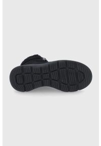 skechers - Skechers Śniegowce zamszowe kolor czarny. Nosek buta: okrągły. Zapięcie: sznurówki. Kolor: czarny. Materiał: zamsz #2