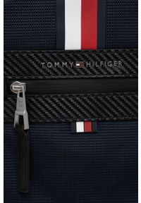 TOMMY HILFIGER - Tommy Hilfiger Saszetka kolor granatowy. Kolor: niebieski