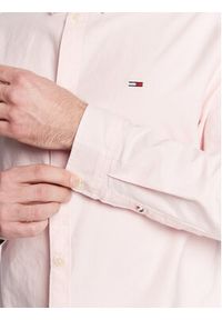 Tommy Jeans Koszula Classic Oxford DM0DM15408 Różowy Classic Fit. Kolor: różowy. Materiał: bawełna #2