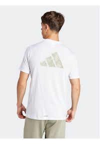 Adidas - adidas T-Shirt Workout Logo IT2125 Biały Regular Fit. Kolor: biały. Materiał: bawełna #3