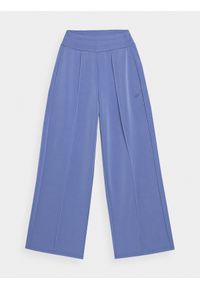 4f - Spodnie z szerokimi nogawkami z dodatkiem modalu damskie. Kolor: niebieski. Materiał: dresówka, dzianina, skóra, guma. Wzór: gładki