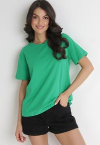 Born2be - Zielony Gładki T-shirt z Krótkimi Rękawami Elisza. Kolor: zielony. Długość rękawa: krótki rękaw. Długość: krótkie. Wzór: gładki #3
