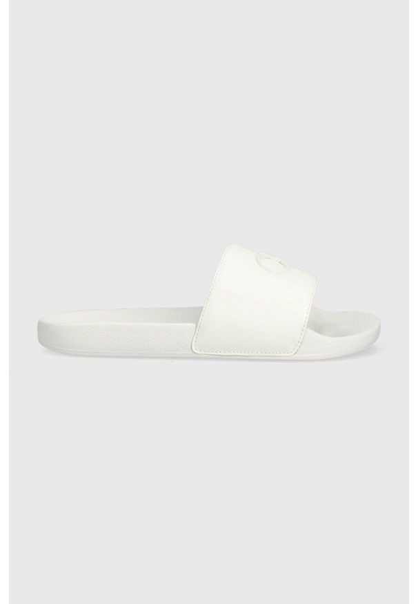Calvin Klein klapki POOL SLIDE W/HW damskie kolor biały na platformie HW0HW01509. Kolor: biały. Materiał: materiał, guma. Obcas: na platformie