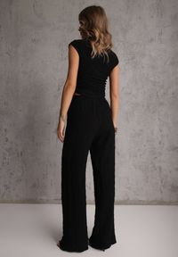 Renee - Czarny Komplet Spodnie Wide Leg i Top ze Stójką i Drapowaniem w Talii Meridone. Kolor: czarny. Materiał: materiał #4