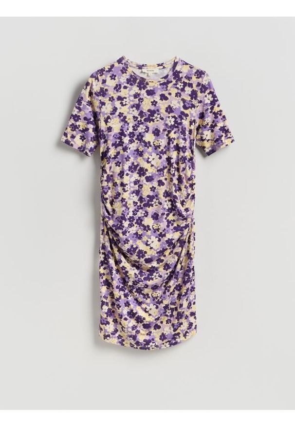 Reserved - Sukienka w kwiaty - wielobarwny. Materiał: dzianina, wiskoza. Wzór: kwiaty