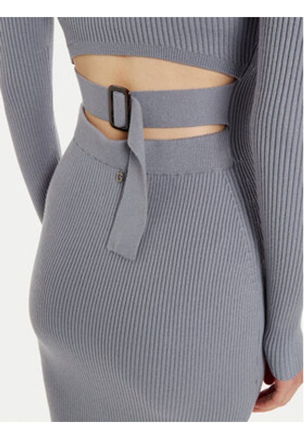 Guess Sukienka codzienna W4BK99 Z3I22 Niebieski Regular Fit. Okazja: na co dzień. Kolor: niebieski. Materiał: wiskoza. Typ sukienki: proste. Styl: casual