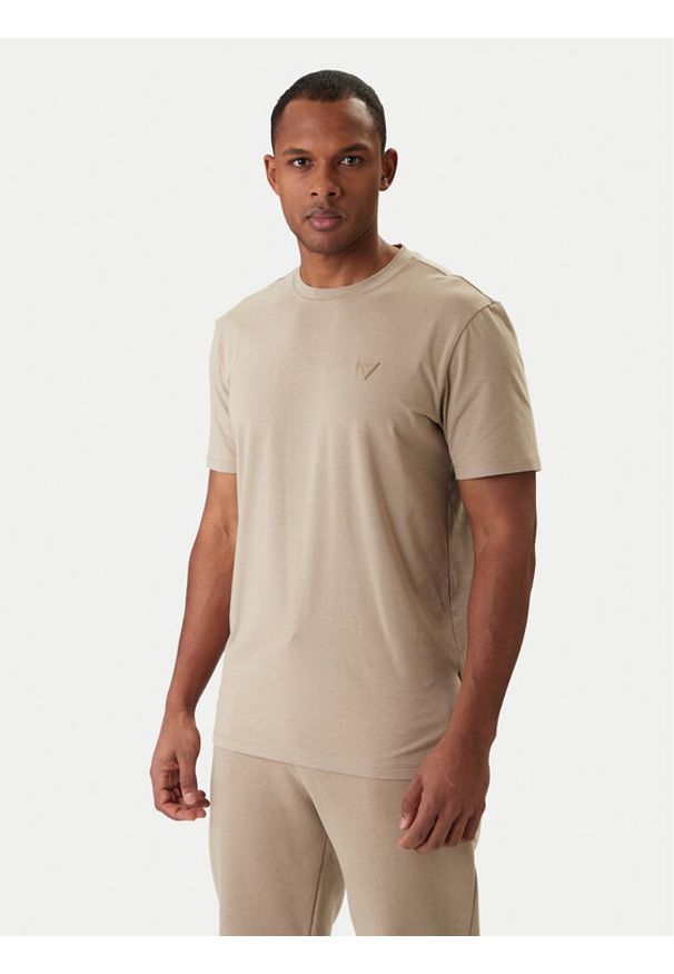 Guess T-Shirt Z2YI12 JR06K Beżowy Regular Fit. Kolor: beżowy. Materiał: bawełna