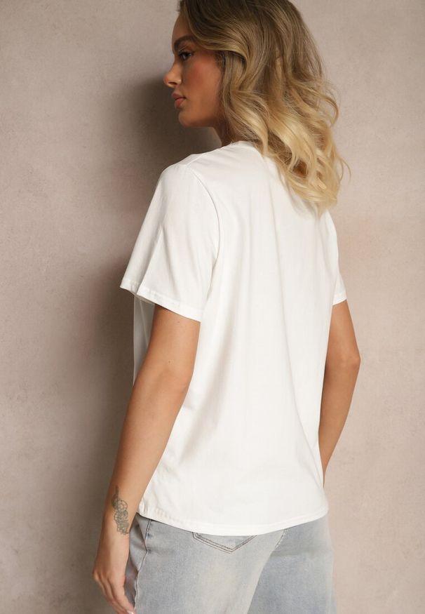 Renee - Biały T-shirt z Bawełny z Napisem Nalothra. Okazja: na co dzień, na spacer. Kolor: biały. Materiał: bawełna. Wzór: napisy. Styl: klasyczny, casual, elegancki