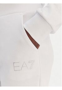 EA7 Emporio Armani Spodnie dresowe 7W000538 AF15831 U0002 Biały Regular Fit. Kolor: biały. Materiał: syntetyk #4
