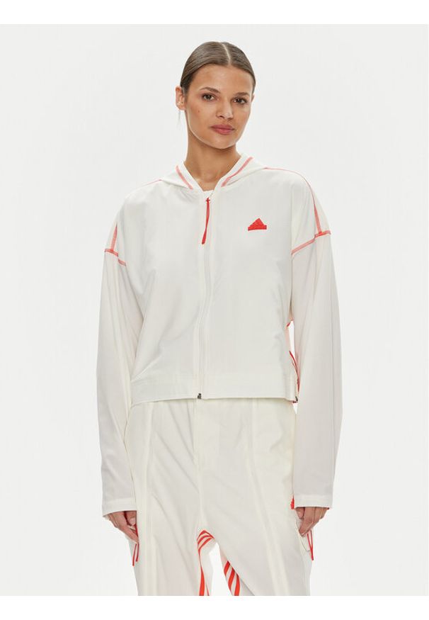 Adidas - adidas Wiatrówka Dance All-Gender Versatile IS0889 Biały Loose Fit. Kolor: biały. Materiał: syntetyk