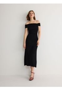 Reserved - Dzianinowa sukienka z modalem - czarny. Kolor: czarny. Materiał: dzianina