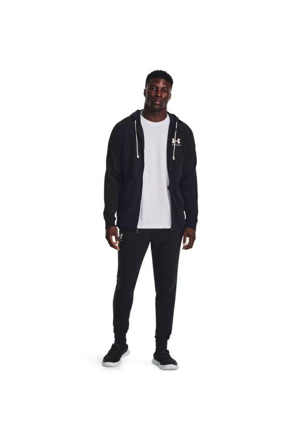 Under Armour UA RIVAL TERRY JOGGER Spodnie dresowe męskie. Okazja: na co dzień. Kolor: czarny. Materiał: dresówka. Wzór: gładki. Styl: casual, klasyczny, sportowy