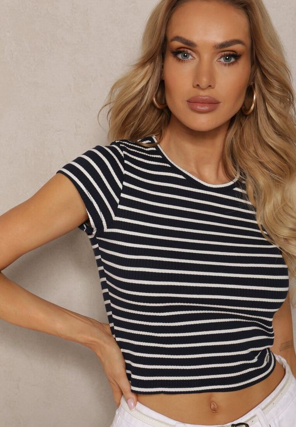 Renee - Granatowy Prążkowany T-shirt z Bawełny o Krótkim Kroju Zolira. Okazja: na co dzień. Kolor: niebieski. Materiał: bawełna, prążkowany. Długość: krótkie. Styl: wizytowy, klasyczny, casual