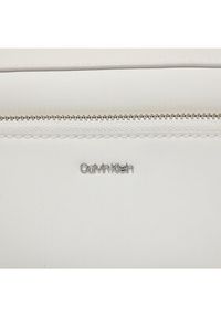 Calvin Klein Torebka Ck Must Camera Bag K60K611927 Biały. Kolor: biały. Materiał: skórzane