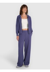 4f - 4F Bluza dresowa rozpinana z modalem damska - granatowa XL. Okazja: na co dzień. Typ kołnierza: kaptur. Kolor: niebieski. Materiał: dresówka. Długość rękawa: raglanowy rękaw. Wzór: gładki, ze splotem. Styl: sportowy, casual. Sport: fitness