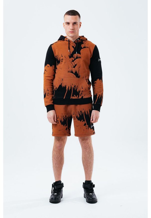 Hype Bluza męska kolor brązowy z kapturem wzorzysta. Okazja: na co dzień. Typ kołnierza: kaptur. Kolor: brązowy. Materiał: dzianina. Styl: casual