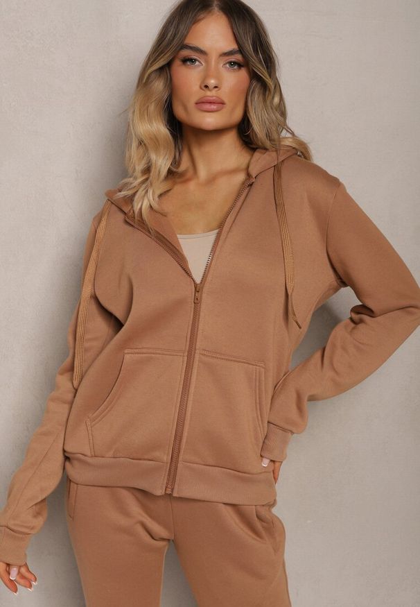 Renee - Brązowa Bluza z Kapturem Harasphei. Okazja: na co dzień. Typ kołnierza: kaptur. Kolor: brązowy. Materiał: jeans. Styl: klasyczny, casual